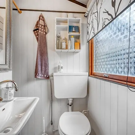 Thorunn - 250m From The Sea By Interhome Gedser