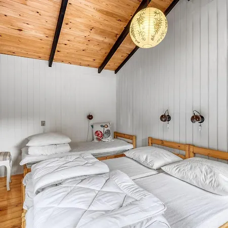 Semesterbostad Thorunn - 250m From The Sea By Interhome *