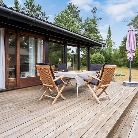 Thorunn - 250m From The Sea By Interhome